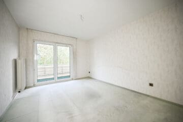 Renovierungsbedürftige 4-Zimmer Wohnung mit Sonnenloggia in begehrter Wohnlage von Bonn-Hochkreuz - Impression Schlafzimmer